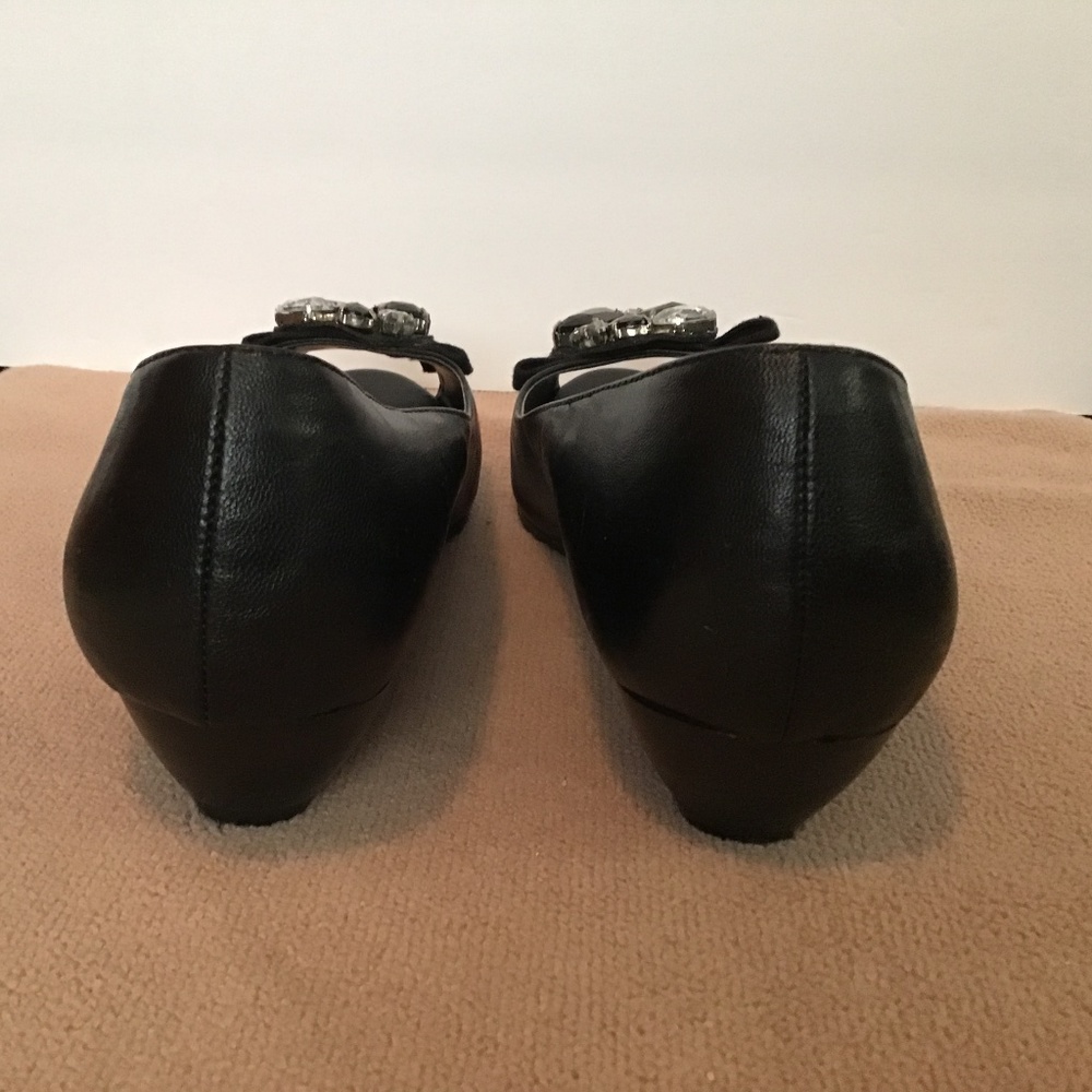 Elle Black wedge with ribbon detail at toe & clear and black bead accent - Picture 7 of 10
